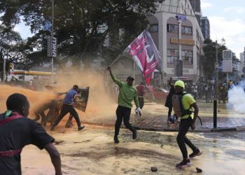 Protesters Storm Kenyan Parliament as Lawmakers Flee Through Underground Tunnel